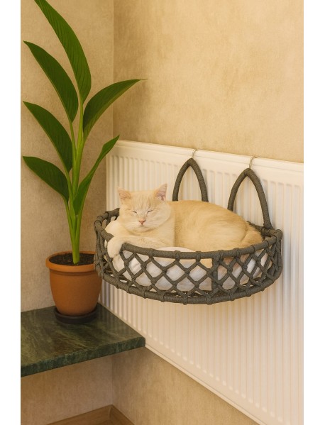 "Sıcacık ve Yumuşak Peluş Kedi Radyatör Yatağı – Askılı, Radyatöre Monte Edilebilir, Dayanıklı Metal Çerçeveli, Kolay Kurulumlu, Soğuk Günler İçin İdeal Kedi Yatağı" "Sıcacık ve Yumuşak Peluş Kedi Radyatör Yatağı – Askılı, Radyatöre Monte Edilebilir, Dayanıklı Metal Çerçeveli, Kolay Kurulumlu, Soğuk Günler İçin İdeal Kedi Yatağı"