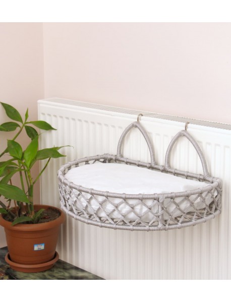 "Sıcacık ve Yumuşak Peluş Kedi Radyatör Yatağı – Askılı, Radyatöre Monte Edilebilir, Dayanıklı Metal Çerçeveli, Kolay Kurulumlu, Soğuk Günler İçin İdeal Kedi Yatağı"